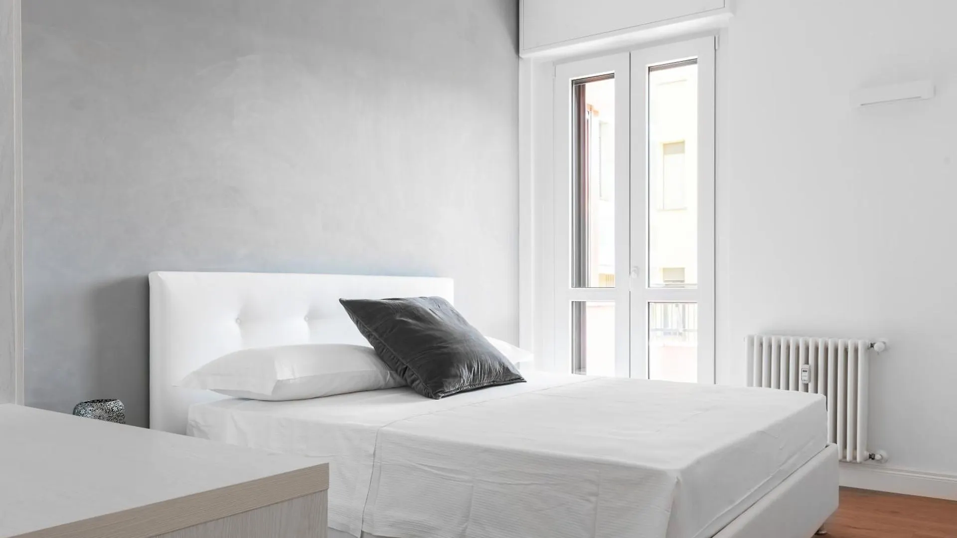Pure White - By Myhomeincomo Como