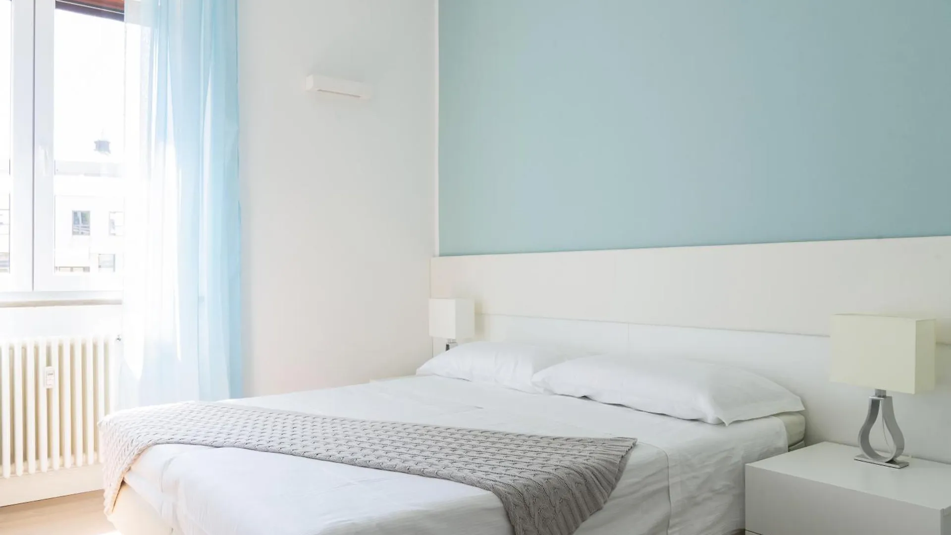 Apartment Pure White - By Myhomeincomo Italy